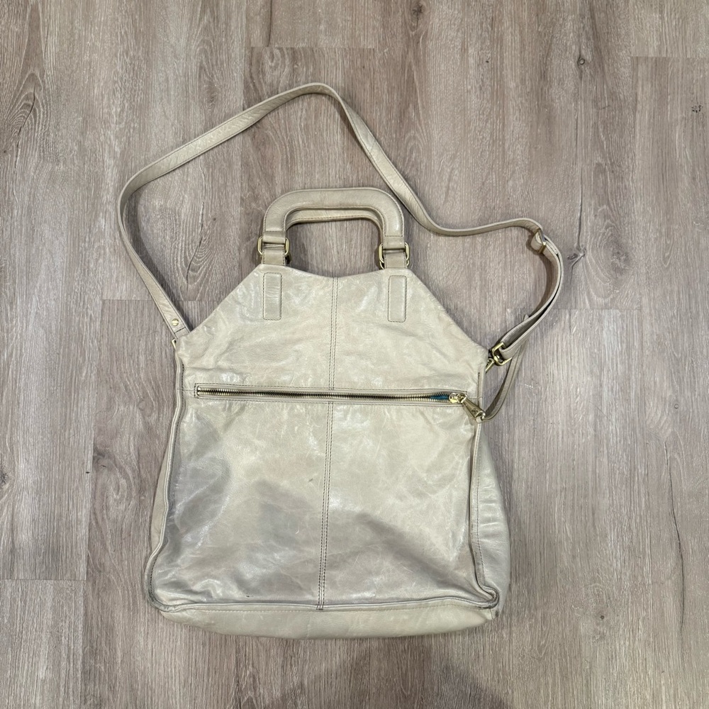 Hobo Amadea Cream Handbag